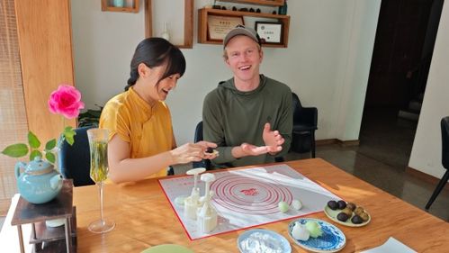 中秋假期首日 黃山區多彩體驗招徠中外游客